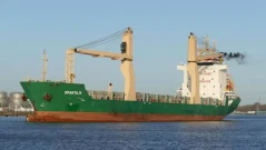 Руският кораб "Спарта IV" плава край бреговете на Италия, НАТО следи движението му