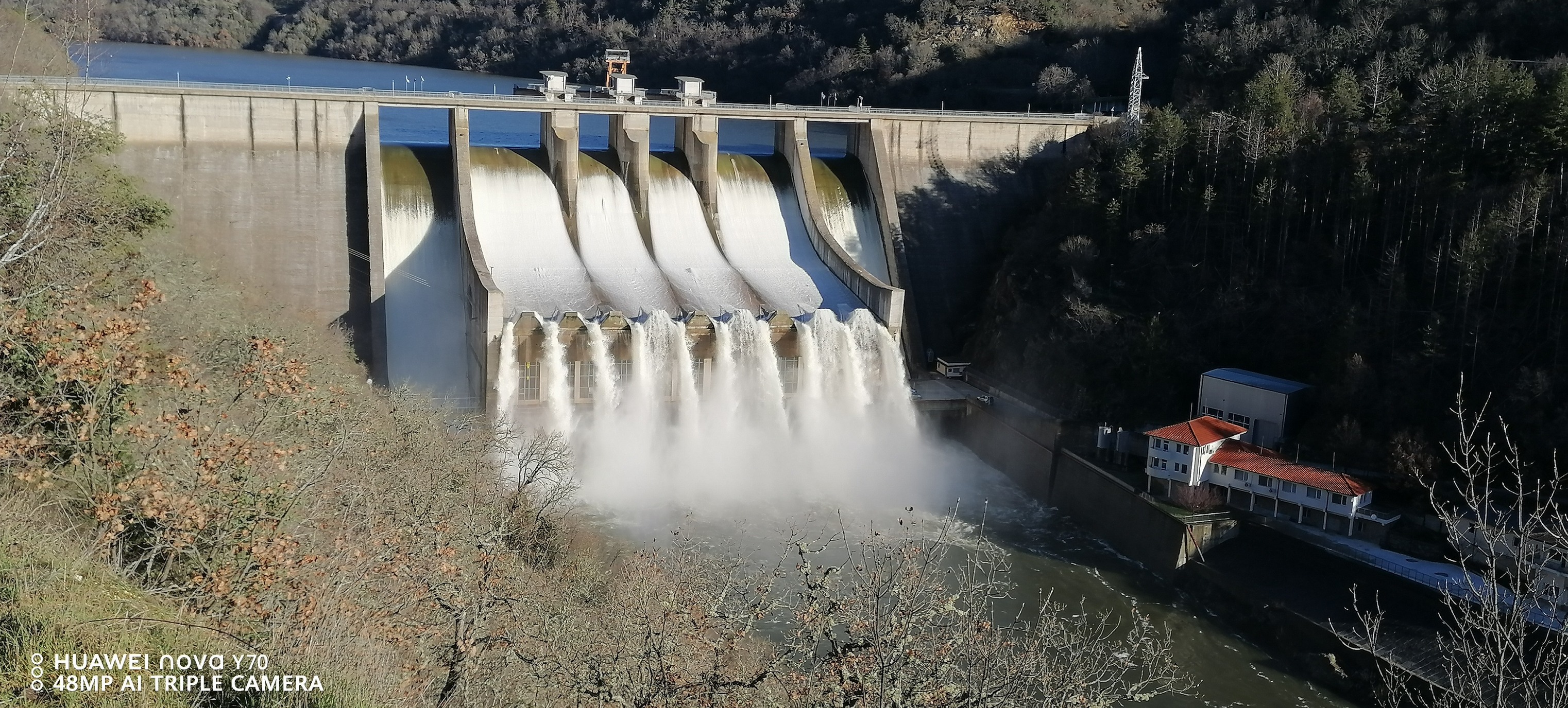 Два от трите язовира на каскада Арда Студен кладенец и