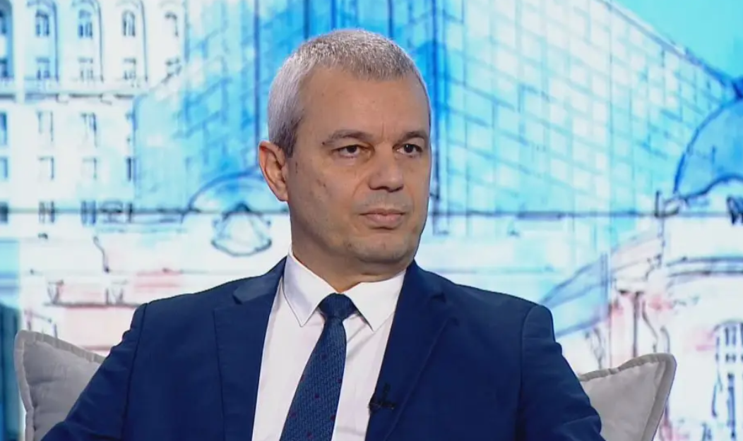 Лидерът на Възраждане Костадин Костадинов защити предложените от партията промени