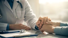 Ракът удря младите: Симптомите, които всички игнорират