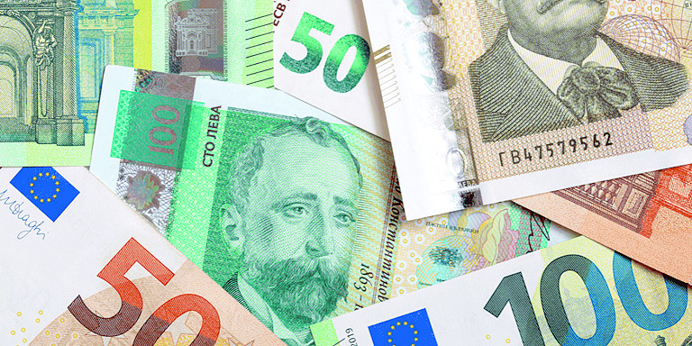 Пуснаха в обращение 6 7 млрд евроБългарите продължават да пазят