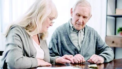 Жените взимат  с 22 на сто по-ниски пенсии от мъжете
