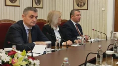 Рокада: БСП-ОЛ с нов председател на ПГ, Стойнев и Добрев аут