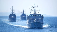 Кабинетът одобри покупката на брегови ракетни комплекси и минни ловци за флота