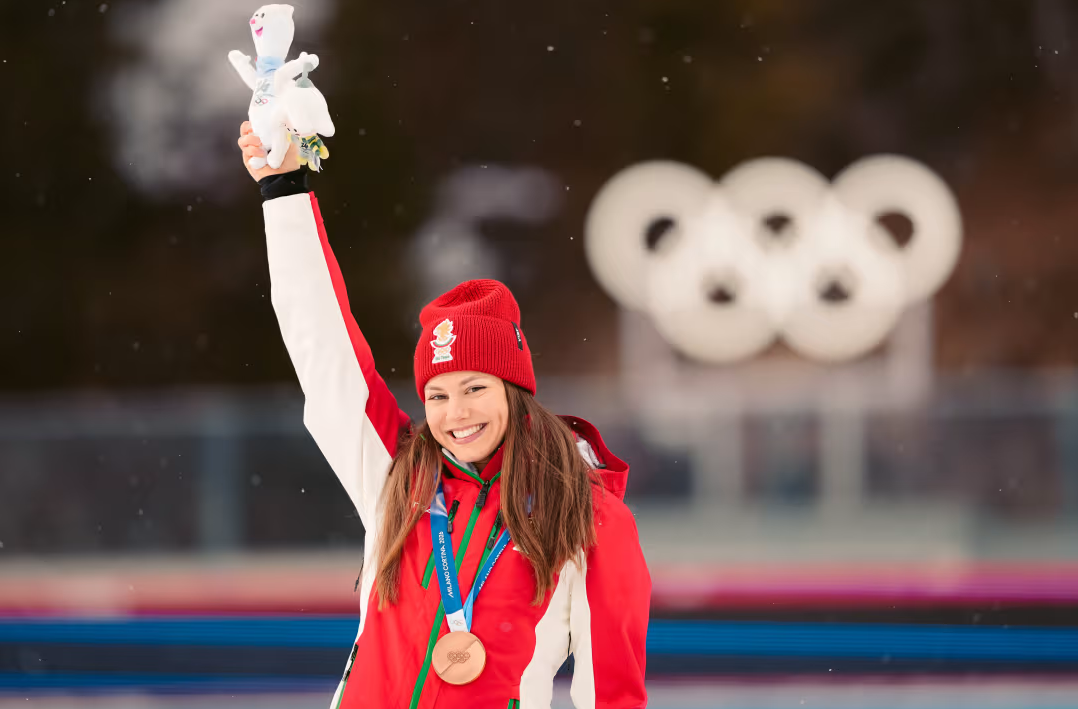 Може ли триумфът на две славни състезателки от една страна