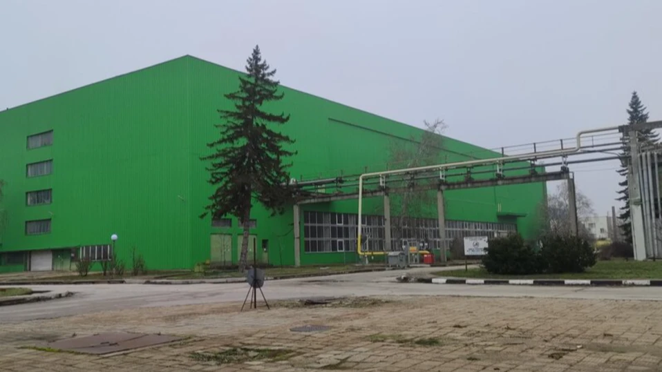 Около 200 души вече са напуснали работаБлизо 300 бивши и