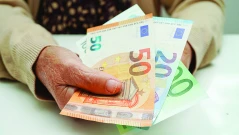 Загуби за милиарди: Защо парите в банкови сметки се обезценяват