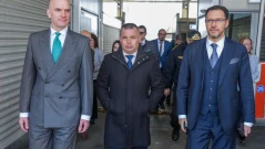 Даниел Митов се появи на ГКПП-Калотина, но все още мълчи за "Петрохан"