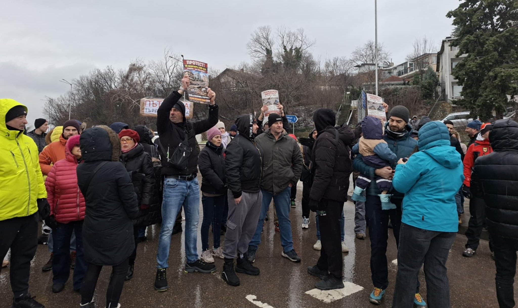 Настояват изпълнителите на ВиК проект да възстановят качествено инфраструктуратаЖители на