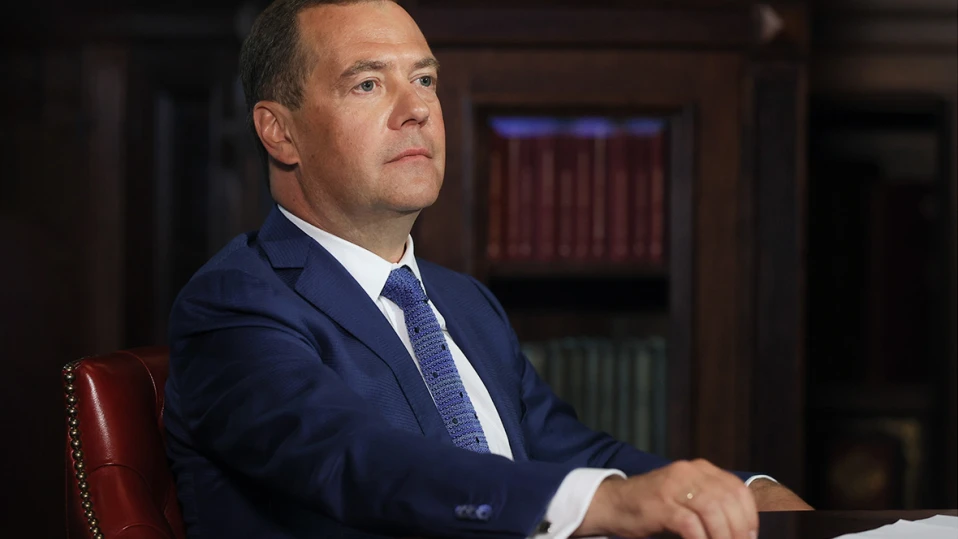 Медведев