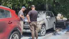 Повдигнаха обвинение на задържания за палежа на българските дипломатически автомобили в Скопие