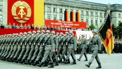 Защо СССР създаде армия, способна да го унищожи
