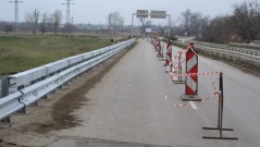 АПИ спря поръчка за мантинели