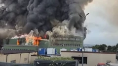 Батерии или флакони вероятно за предизвикали пожара в завода за отпадъжи в София