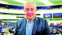 Илия Лазаров, новият председател на СДС, пред „Труд news“:  Демократична общност без  СДС е клуб по интереси и секта