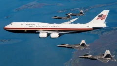 Как Air Force One защитава президента