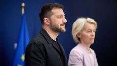Зеленски откъсна капачката на пластмасова бутилката и погази правилата на ЕС: "Той отложи присъединяването на Украйна"