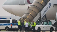 Проблем с програмата за депортации в Германия: мигрантите оказват все по-ожесточена съпротива