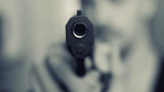 Жена с газов пистолет опита да обере аптека