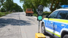 Започна ремонт на опасния път за село Долище