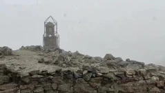 Табела изчезна от връх Мусала