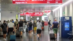Хаос по европейските летища: Пътници чакат с часове, опашките са огромни