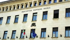 Затягане на стандартите за кредитиране на населението