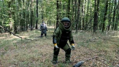 Военни откриха десетки невзривени боеприпаси след експлозиите в завод „ЕМКО“ край Трявна