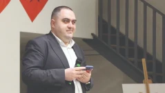 Уволненият заради скрити камери в тоалетните директор на 138-о училище е назначен в друго школо