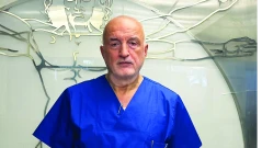 Доц. Филип Абединов, анестезиолог в УМБАЛ „Св. Екатерина“, пред „Труд news“: Плазмаферезата спасява живота,  но е рискова процедура