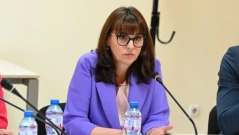 Ще има повишение на детските надбавки, обяви социалните министър Ефремова