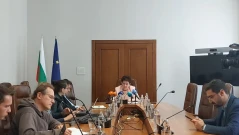 Вдигат данъчните облекчения за деца, облагат с данък свръхпечалба банки и телекоми