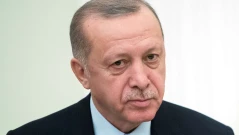 Осъдиха турски комик на 19 месеца затвор за обида към Ердоган