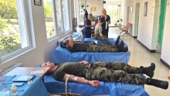 Над 700 военни дариха кръв през септември