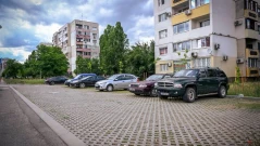 Облагородяват 200 междублокови пространства в София