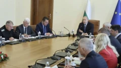 Атаката срещу двата кораба е била с морски и въздушен дрон, съобщи премиерът