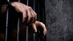 Двама получиха по четири години затвор за грабеж на таксиметров шофьор