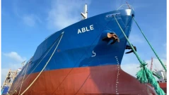 Поразеният кораб ABLE дрейфа в Черно море