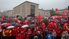 И богатата Белгия развя червените знамена на бунта