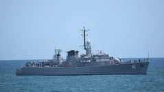 Подновиха търсенето на моряци от поразения край Крапец кораб HS Dignity