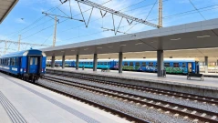Спряно е движението на влаковете през Централна гара София