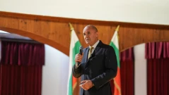 Няма по-подготвен и по-достоен президент от Йотова, заяви Румен Радев