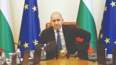 Премиерът Радев: България е извадена от „сивия списък“ за пране на пари